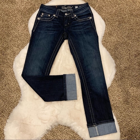 Miss Me Woman’s Size 25 Embellished Dark Wash Straight Jeans - Picture 7 of 14